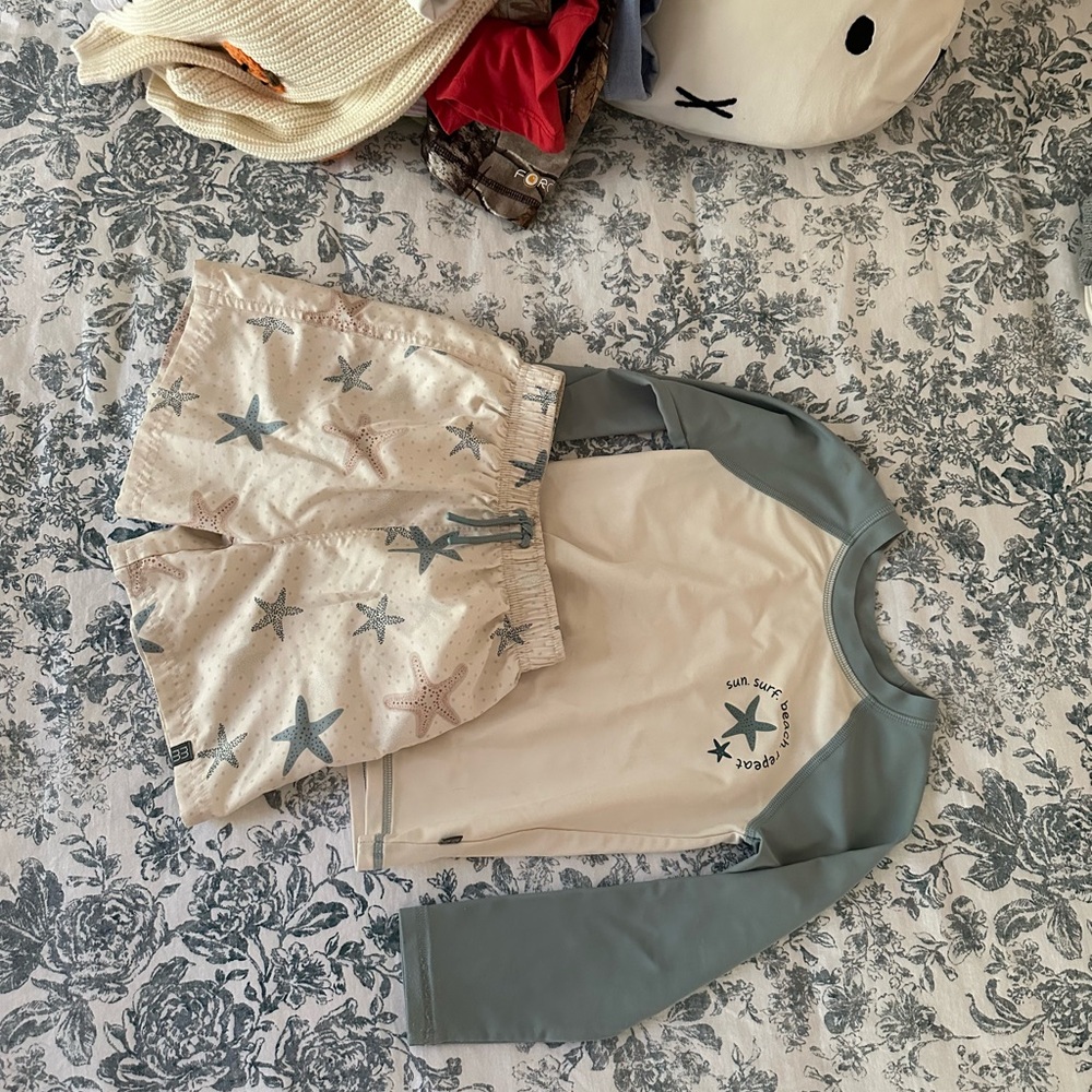 Gerber Kids Swim Set in Cream and Gray